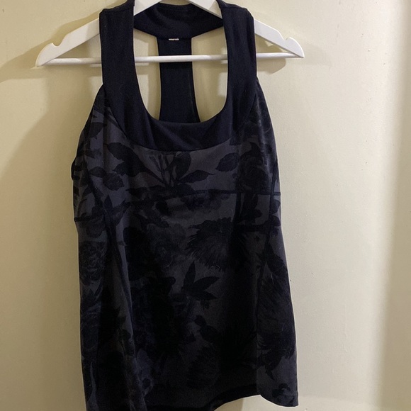 Lululemon Flower Tank Top Size 12 - Picture 6 of 9